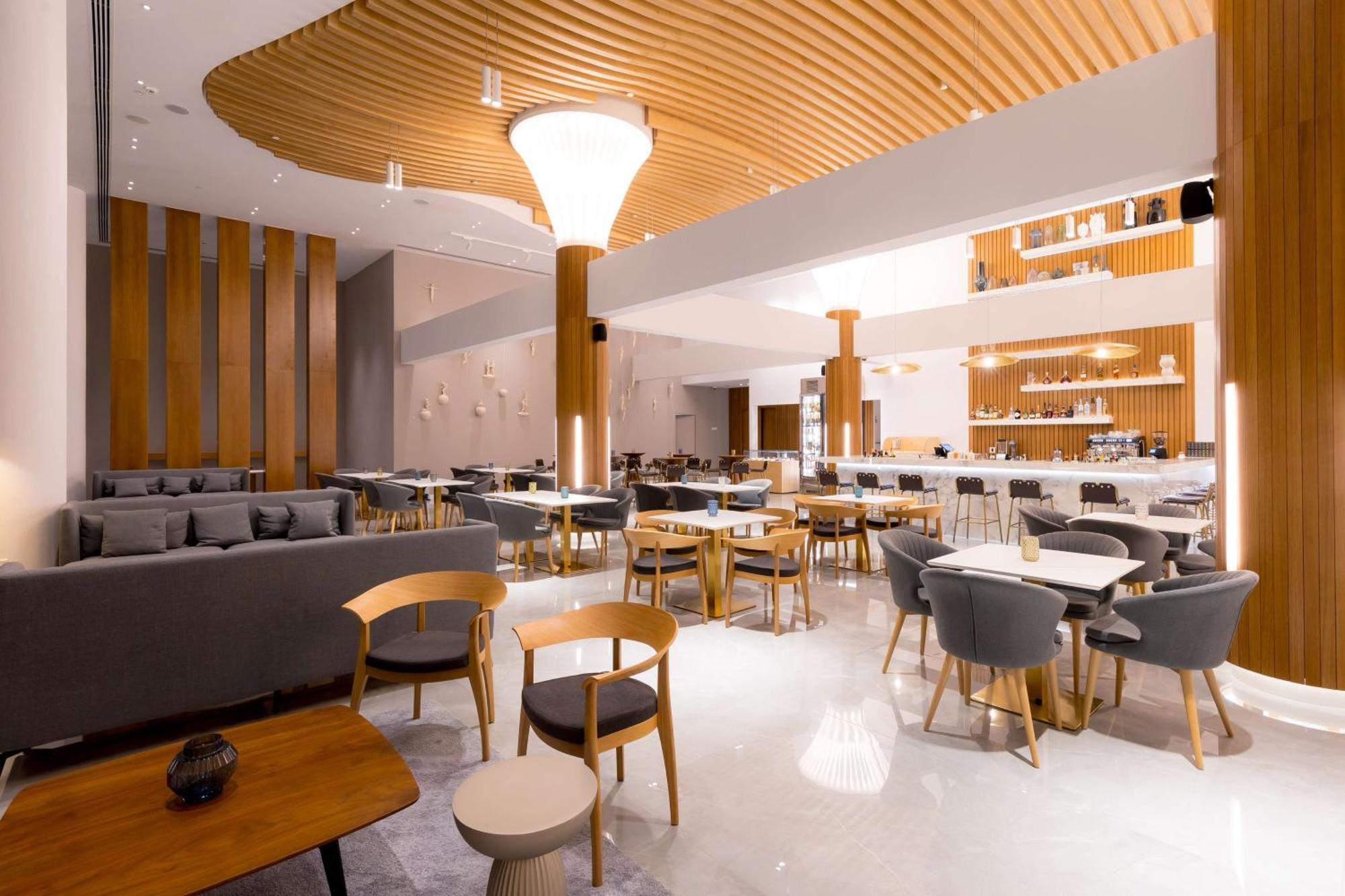 Radisson 5* Larnaka
