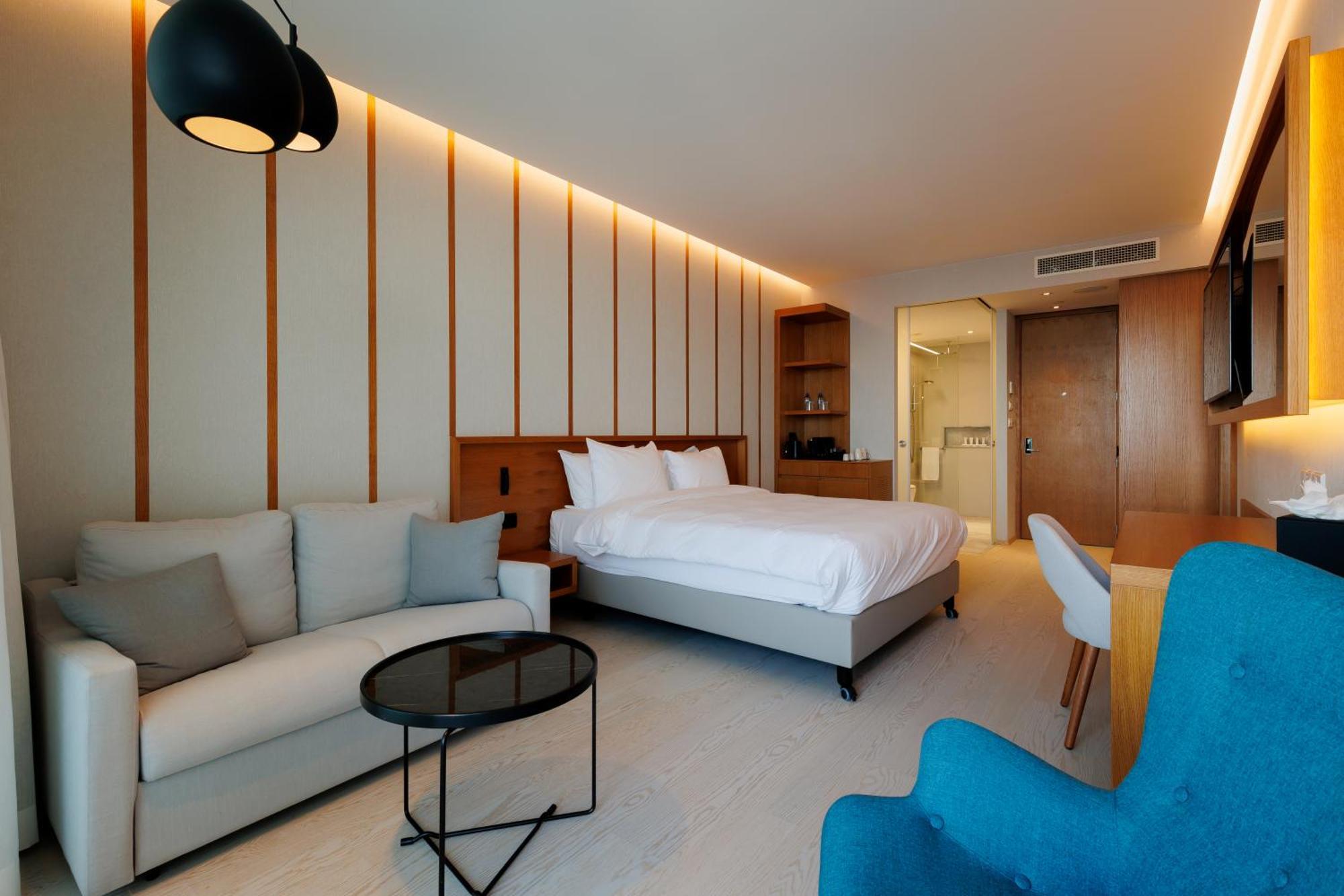 Radisson Complex