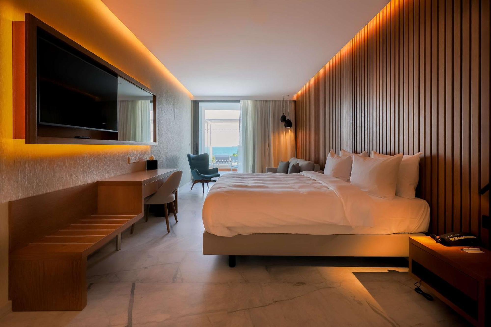 Radisson אתר נופש 5*
